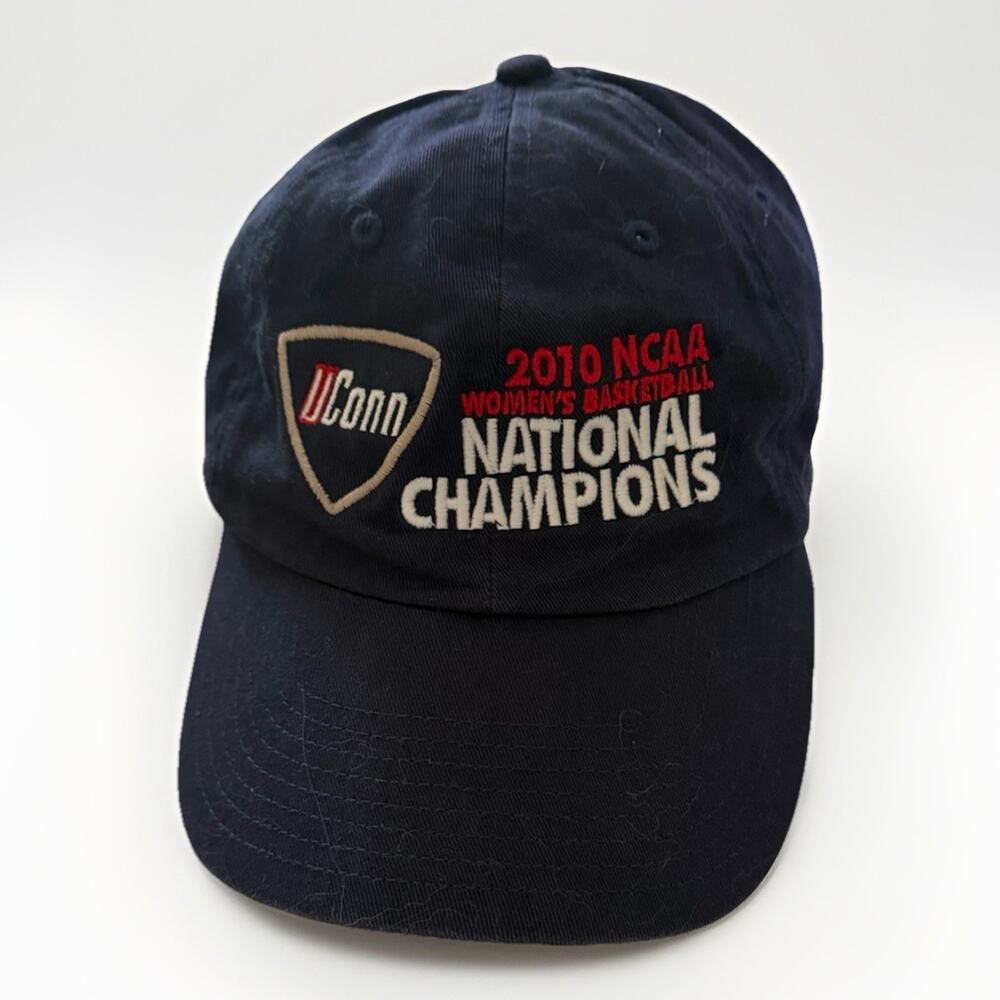 UConn Huskies Hat Cap Strap Back NCAA Basketball 2010 National Champions Nike